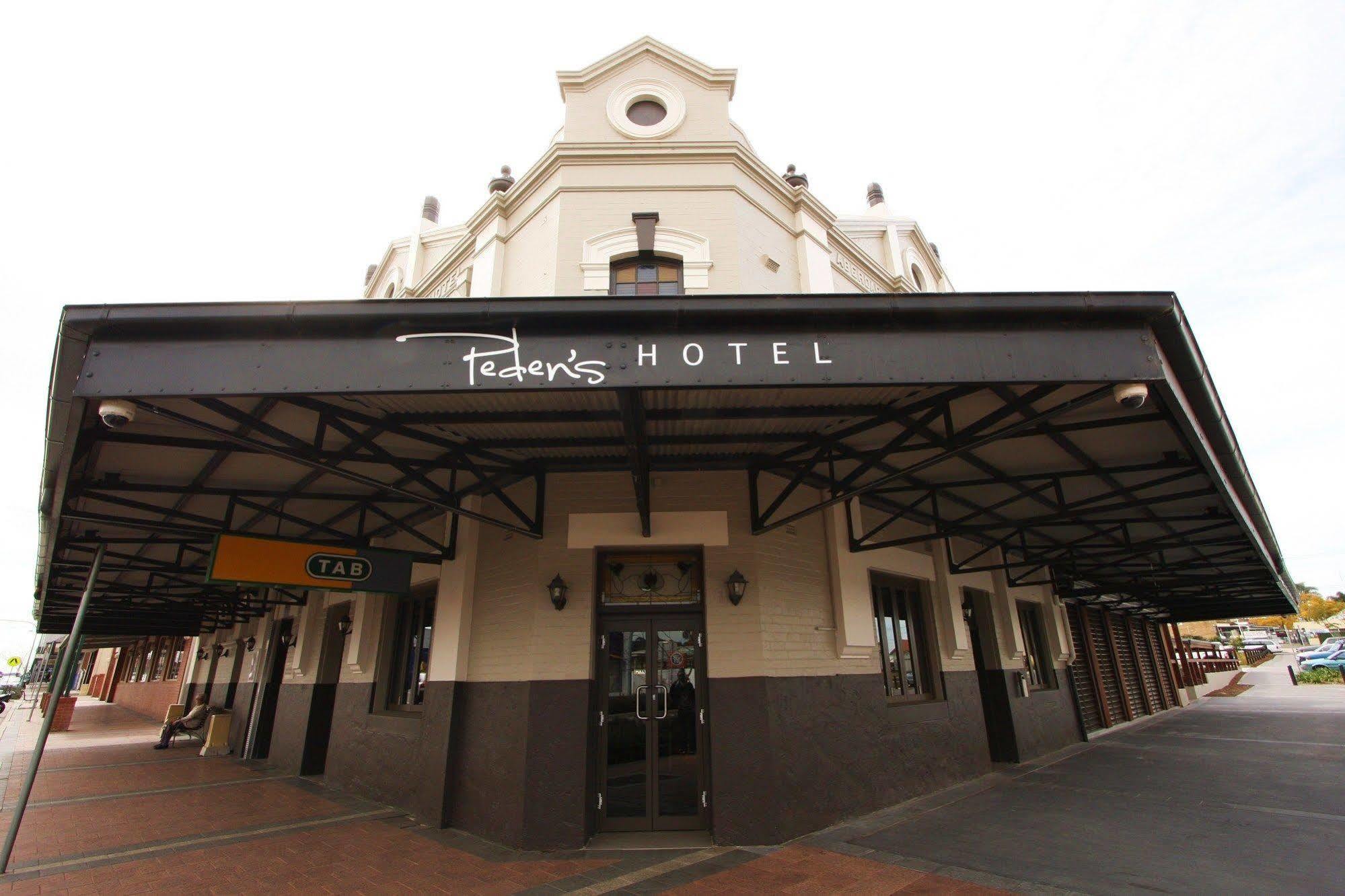 ססנוק Peden'S Hotel מראה חיצוני תמונה